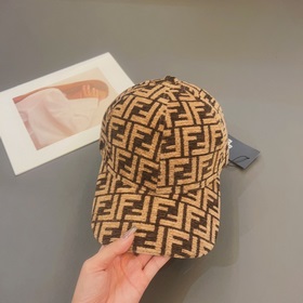 Классическая бейсболка Fendi, с двойным логотипом F, популярная м