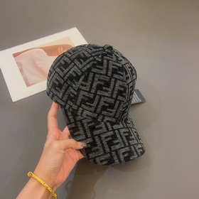 Классическая бейсболка Fendi, с двойным логотипом F, популярная м