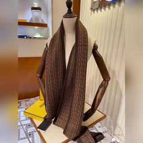 Новая модель Fendi! Рекомендуем тем, кто предпочитает уникальные 