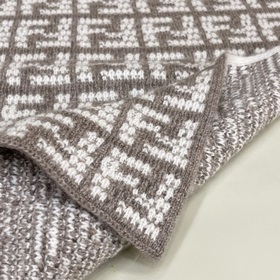 FENDI контрастные буквы 30*176 см, 100% шерсть Шарф из мягкого к