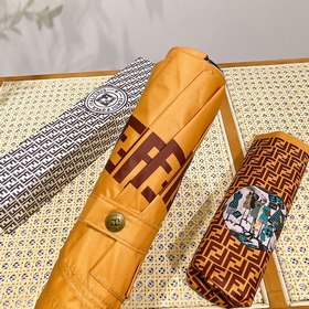 FENDI Известный итальянский бренд роскошных товаров, создавший ун