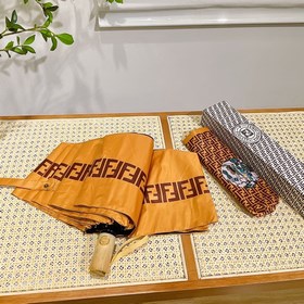 FENDI Известный итальянский бренд роскошных товаров, создавший ун