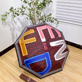 FENDI Известный итальянский бренд роскошных товаров, создавший ун