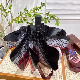 FENDI Известный итальянский бренд роскошных товаров, создавший ун