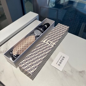 FENDI Новый автоматический складной зонт с принтом от FENDI, 2023