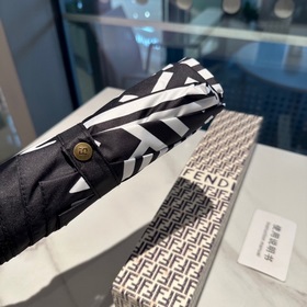 FENDI Новый автоматический складной зонт с принтом от FENDI, 2023
