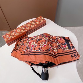 FENDI Известный итальянский бренд роскошных товаров, создавший ун