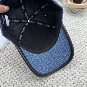 FENDI Fendi Модная бейсболка Новая модель. Рекомендуем обратить в