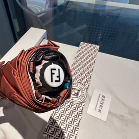 FENDI Новая модель трехсекционного автоматического складного зонт