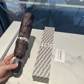 FENDI Новый автоматический складной зонт с принтом от FENDI, 2023