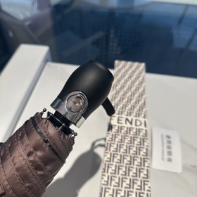 FENDI Новый автоматический складной зонт с принтом от FENDI, 2023