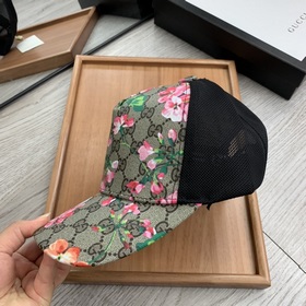 G-House. Классическая сетчатая шапка! Продается в специализирован