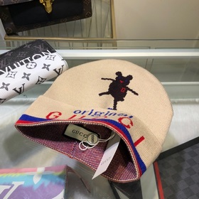 GUCCI Оригинальные шляпы на официальном сайте Новинки символом лю