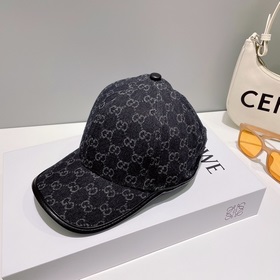 Классическая бейсболка Gucci, изготовленная по оригинальному обра