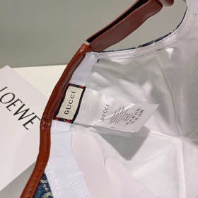 Классическая бейсболка Gucci, изготовленная по оригинальному обра