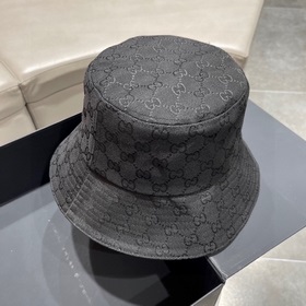 Классическая рыбацкая кепка Gucci, изготовленная из высококачеств