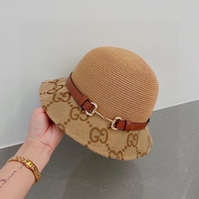 Соломенная шляпа Gucci с ремешком, удобная для переноски, высокок