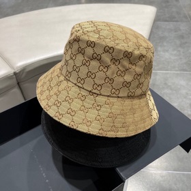 Классическая рыбацкая кепка Gucci, изготовленная из высококачеств