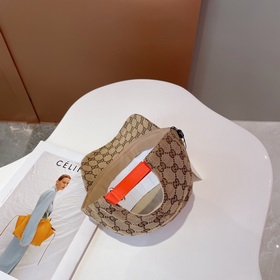 Новая поставка! Новая бейсболка Gucci, последняя модель из бутика