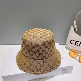 Классическая бейсболка Gucci, логотип из тканого ленточного матер