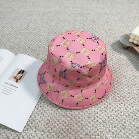 Рыбацкая кепка GUCCI, изготовленная с высоким качеством, выглядит