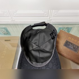 Классическая ткань Gucci подходит для любого времени года. Фотогр