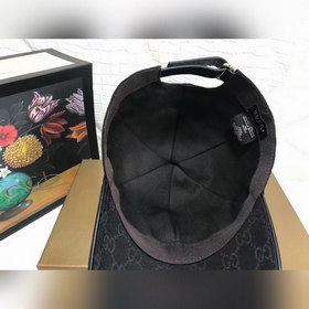 Новая модель от Gucci, высококачественная ткань, объемная вышивка