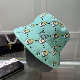 Классическая рыбацкая кепка Gucci, изготовленная из высококачеств
