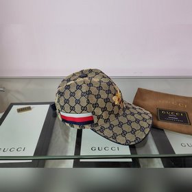 Классическая ткань Gucci подходит для любого времени года. Фотогр