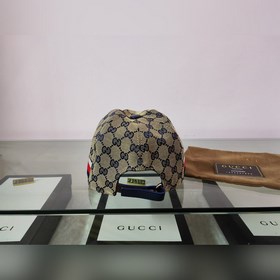 Классическая ткань Gucci подходит для любого времени года. Фотогр
