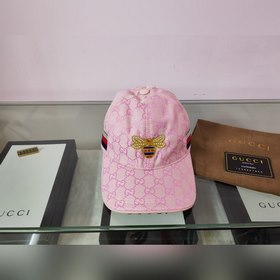 Классическая ткань Gucci подходит для любого времени года. Фотогр