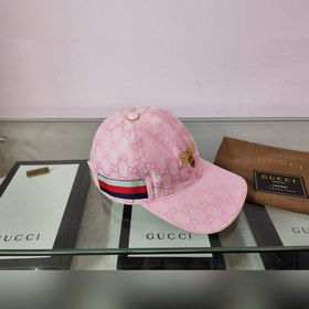 Классическая ткань Gucci подходит для любого времени года. Фотогр
