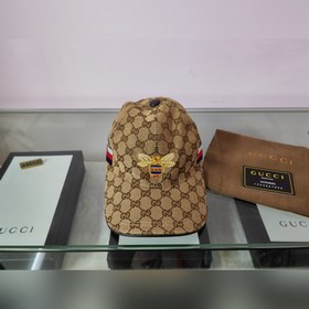 Классическая ткань Gucci подходит для любого времени года. Фотогр
