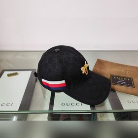 Классическая ткань Gucci подходит для любого времени года. Фотогр