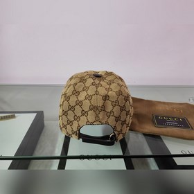 Классическая ткань Gucci подходит для любого времени года. Фотогр