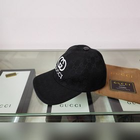 Классическая ткань Gucci подходит для любого времени года. Фотогр