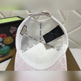 Новая модель 2023 года от Gucci, классическая ткань с узором в со