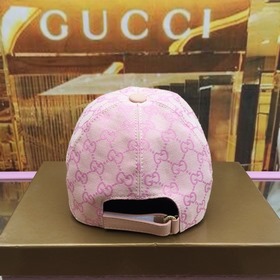 Классическая ткань Gucci подходит для любого времени года. Фотогр
