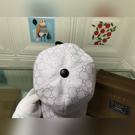 Популярные товары Gucci уже в продаже! Высококачественная сумка и