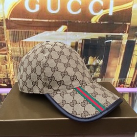 Классическая ткань Gucci подходит для любого времени года. Фотогр