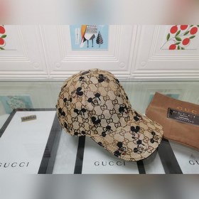 Классическая ткань Gucci подходит для любого времени года. Фотогр