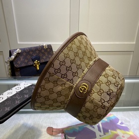 Классическая рыбацкая кепка Gucci, изготовленная из высококачеств