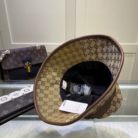 Классическая рыбацкая кепка Gucci, изготовленная из высококачеств