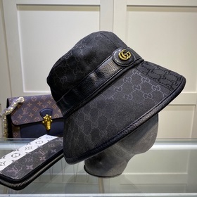 Классическая рыбацкая кепка Gucci, изготовленная из высококачеств