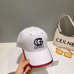 GUCCI с пылезащитным чехлом 【GUCCI Гуччи】 Новая модель бейсболки 