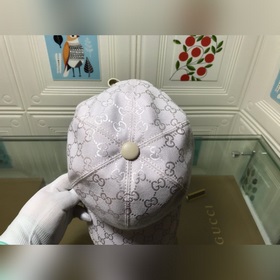 Самая классическая модель от Gucci, классическая ткань с узором, 