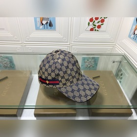 Самая классическая модель от Gucci, классическая ткань с узором, 