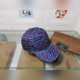 Новейшая модель на официальном сайте Gucci, 3D-печать при высокой