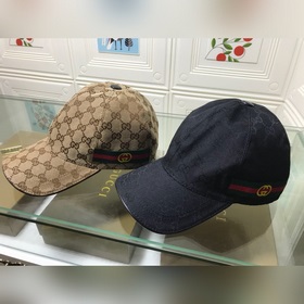 Классическая ткань Gucci в сочетании с вышитыми тесьмой, качество