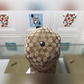 Классическая ткань Gucci в сочетании с вышитыми тесьмой, качество
